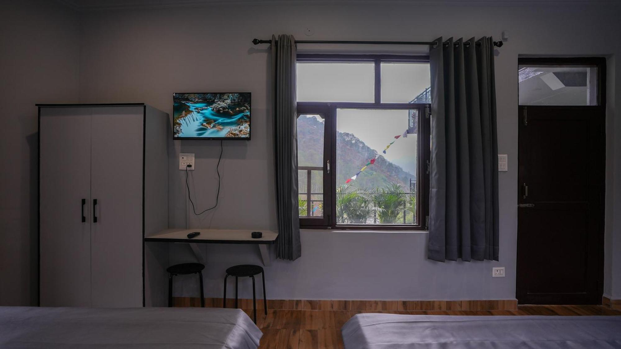 Sort By Stays, Kareri Dharamshala Exterior photo